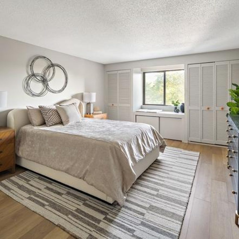 genMid.73444137_10_1